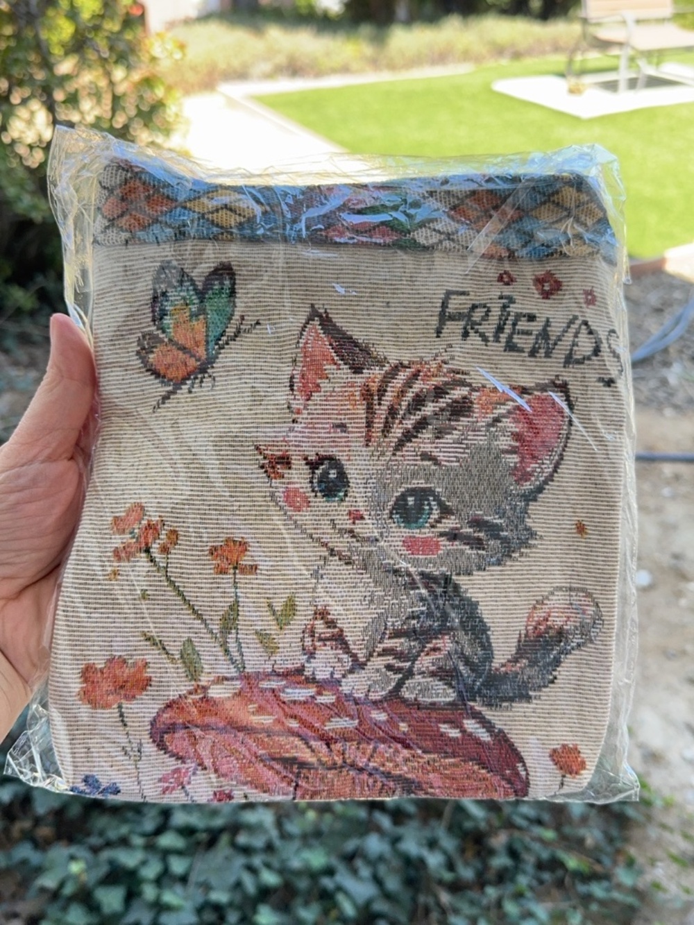 Cute Vintage Kitten Tapestry Shoulder Bag (Brand New & Woven)